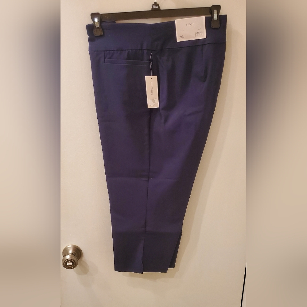 Christopher & Banks Navy Cropped Perfect Pants 18W Plus NEW